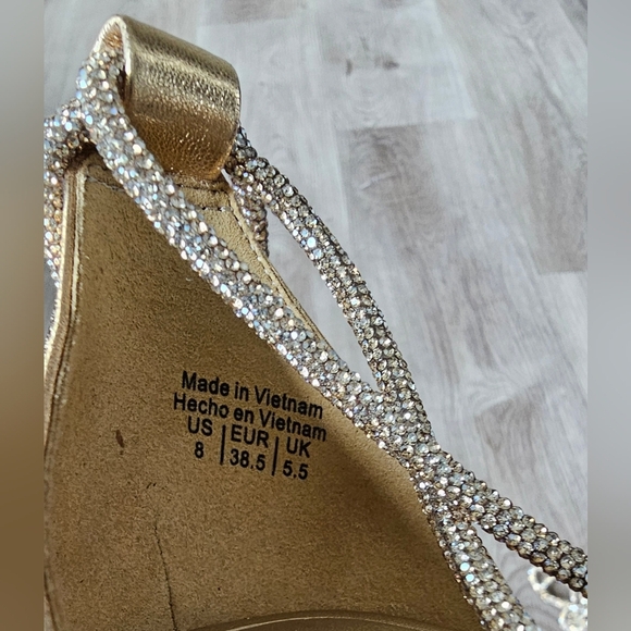 Size 8 ALDO Marly Gold Rhinestone Strappy Heels - Picture 9 of 10